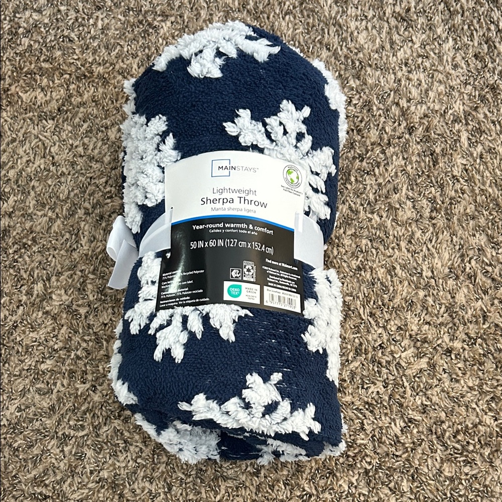Mainstays Blue and White Snowflake Sherpa Blanket